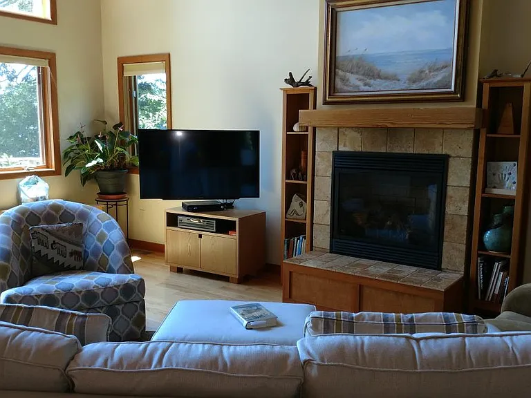 398 Lake Rd — Photo 11