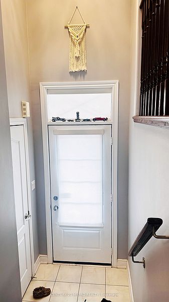 Richmond Hill Townhouse for rent - 4 Bedrooms — photo 8