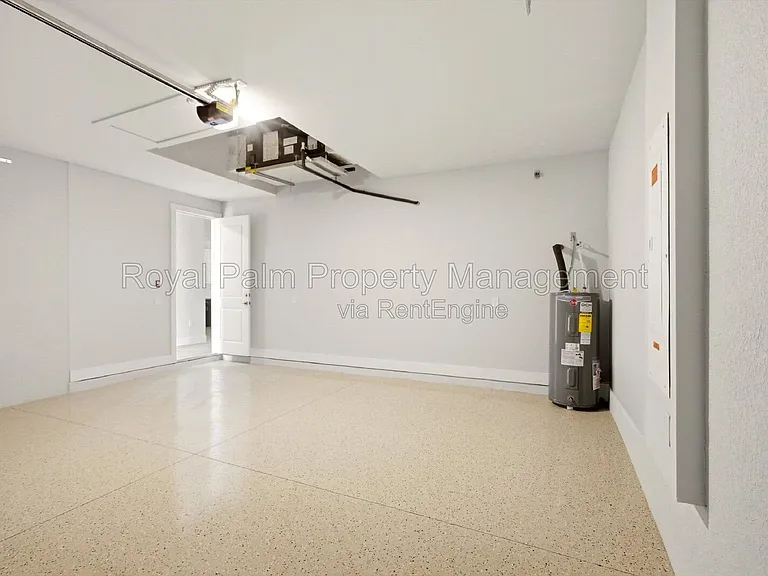 3518 NE 21st Pl — Photo 30