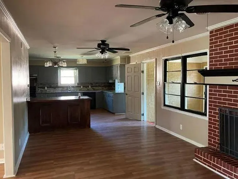 2201 Crescent Dr — Photo 12