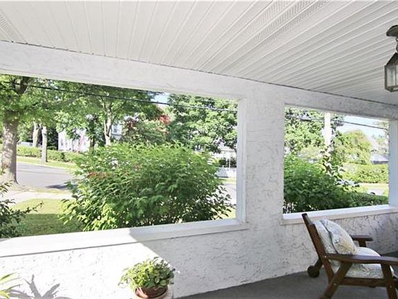 5th image of 218 Glen Ave