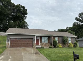 4009 Cedar Hill Ct, Floyds Knobs, IN 47119