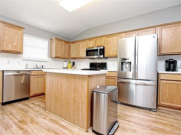 2nd image of 17402 Bottle Springs Ln