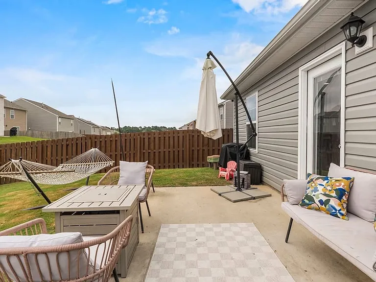1098 Belmont Green Rd — Photo 6