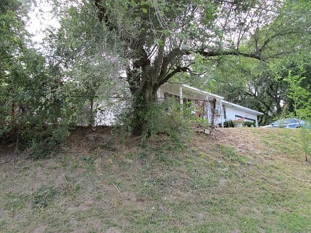 1st image of 801 Marilynn Ave