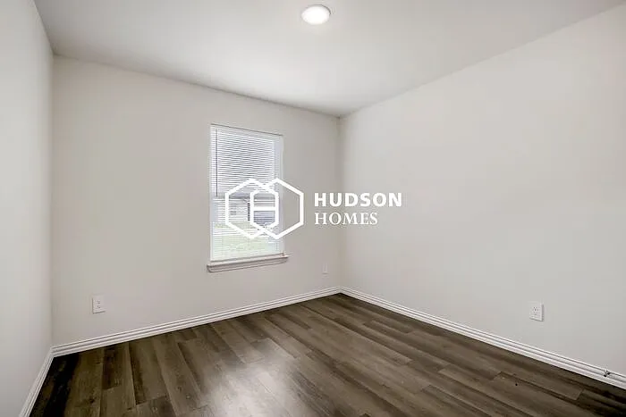 414 Shorty St — Photo 7