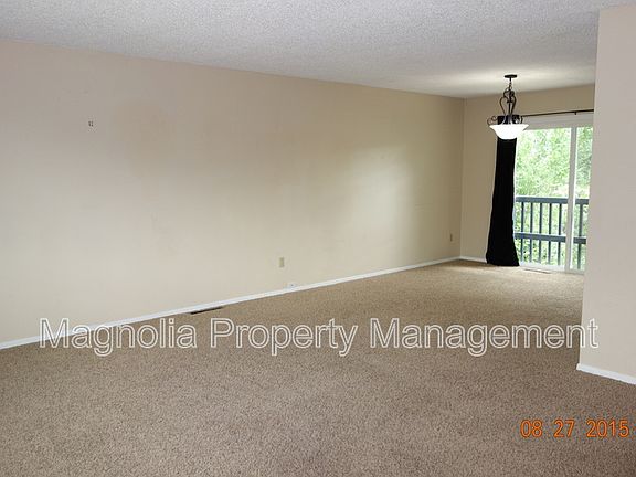 4th image of 1185 Applewood Dr