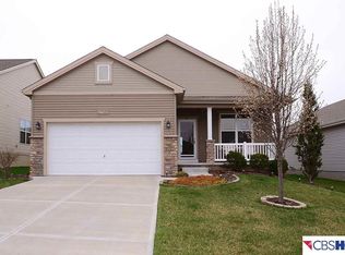 17020 Colony Dr, Omaha, NE 68136