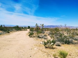 13779 S Carrow Rd, Yucca, AZ 86438