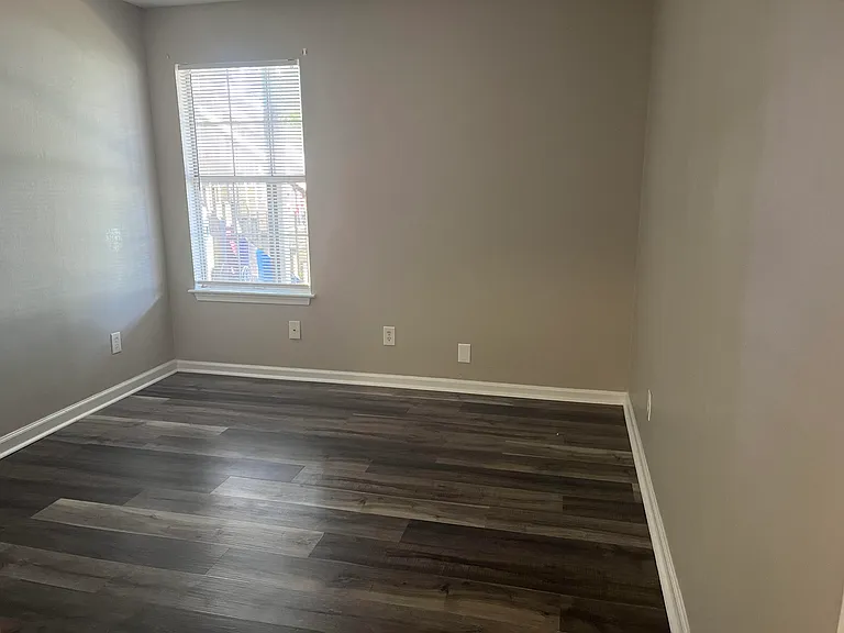 3434 Clover Rd E — Photo 9