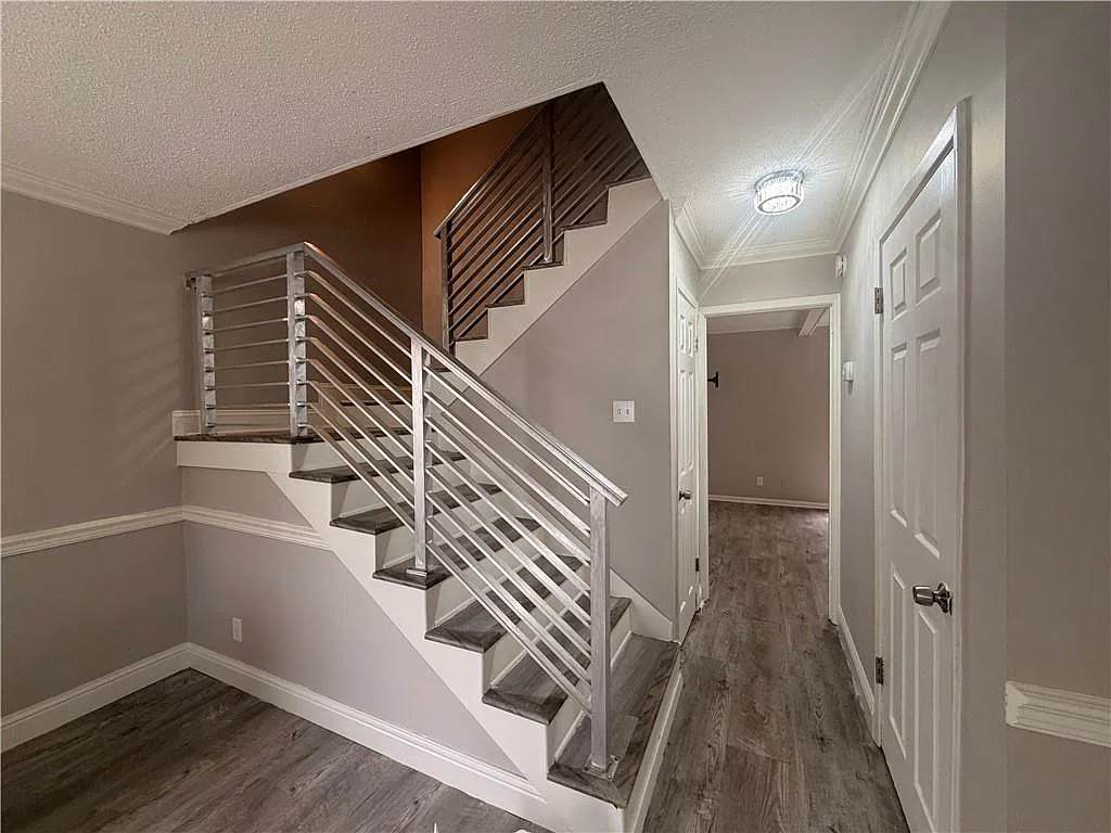 3 bed, 2.5 bath, 1616 sqft, $1,500 — Photo 3