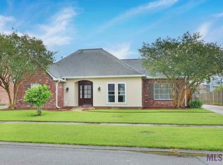 4027 Secretariat Dr, Baton Rouge, LA 70816