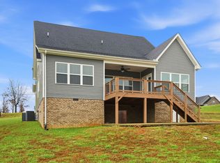 3968 Chapel Hill Rd, Clarksville, TN 37040