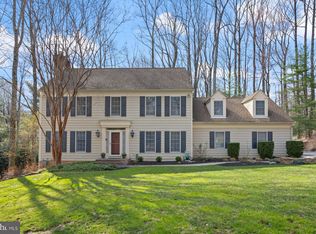 8 Woodward Ct, Reisterstown, MD 21136