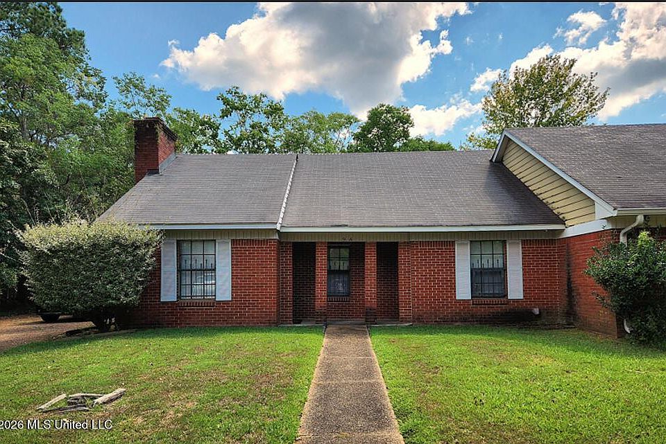 1st image of 9A River Oaks Pl