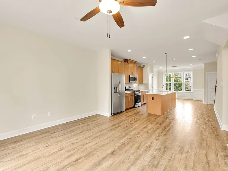 4707 Van Buren St — Photo 6