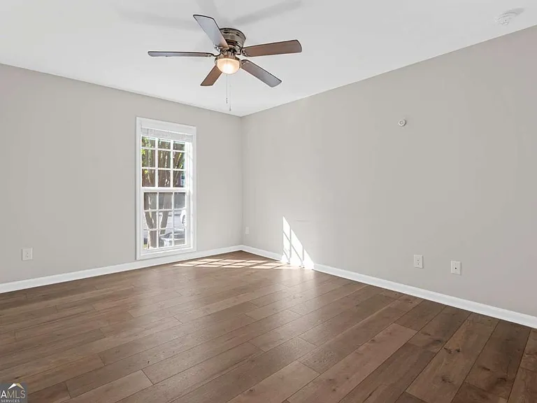 1166 Booth Rd SW #407 — Photo 17