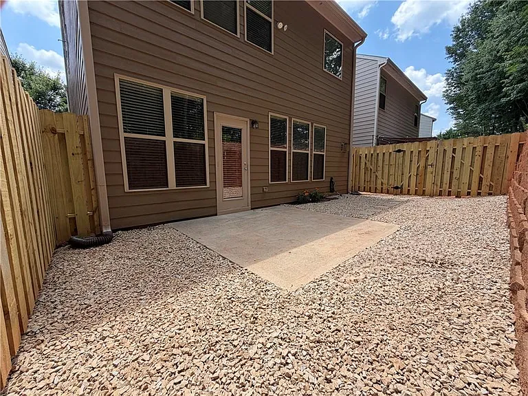 6215 Crested Moss Dr — Photo 29