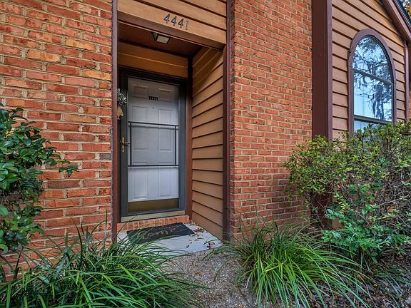 3rd image of 4441 Stratfordshire Ct