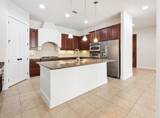 610 Via Ravello #201, Irving, TX 75039