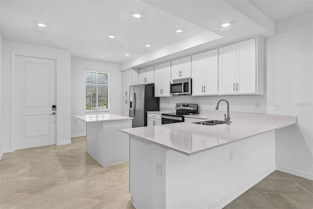 2 bed, 2.0 bath, 1120 sqft, $1,850 — Photo 3