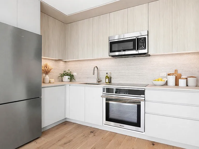 130 2nd St #5F — Photo 4