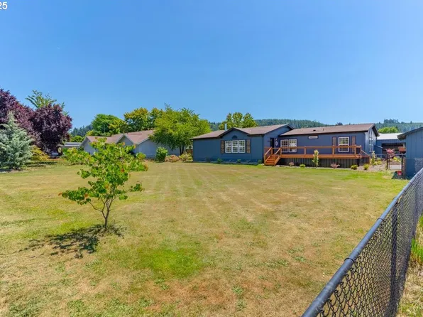 4309 Long St #B, Sweet Home, OR 97386