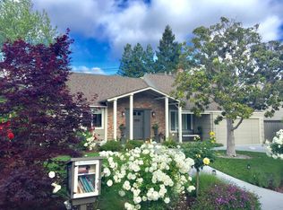 1720 Parkhills Ave, Los Altos, CA 94024