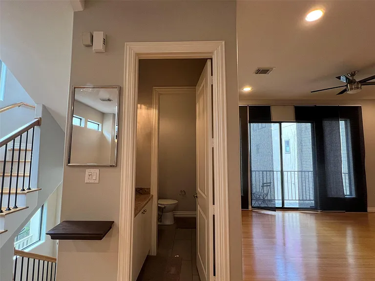 2314 Camden Dr — Photo 15