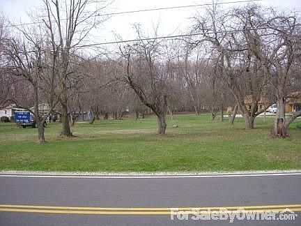 5th image of 511 Newton St