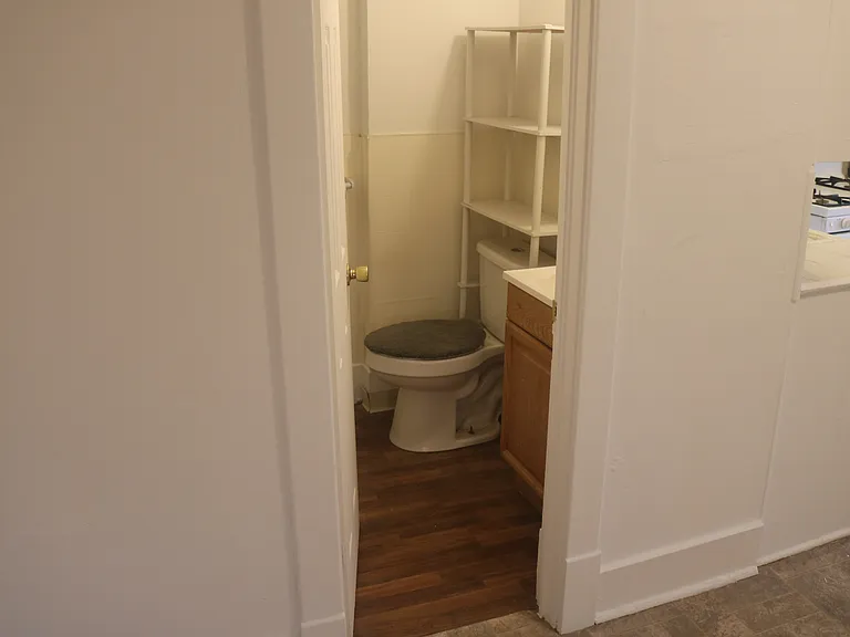 716 E 4th Ave #10 — Photo 18