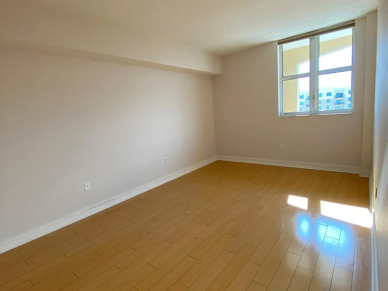 117 NW 42nd Ave #1604 — Photo 12