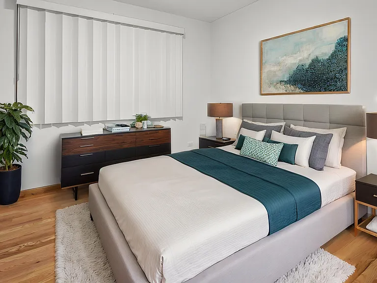 6115 N Pulaski Rd #1 — Photo 7