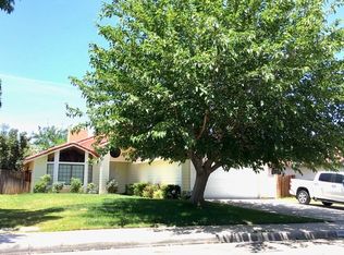 44635 Pinon Springs Dr, Lancaster, CA 93535