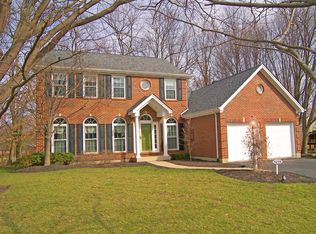 9233 Old Village Dr, Loveland, OH 45140