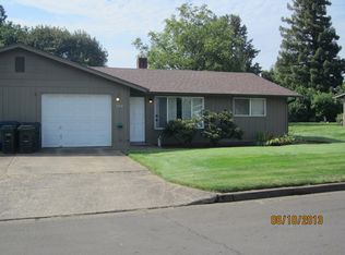 702 Anderson Ln, Springfield, OR 97477