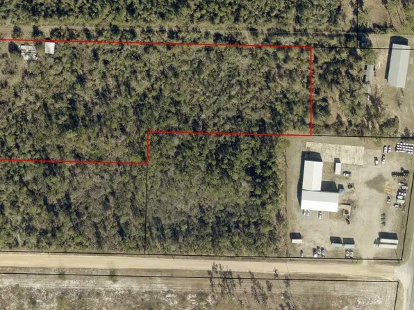 11922 Tammy Pitts Rd, Fountain, FL 32438