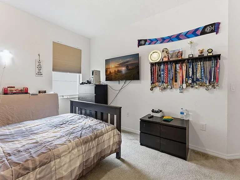 1840 Napoli Dr — Photo 33