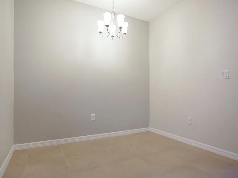 467 Arbor Lakes Dr — Photo 7