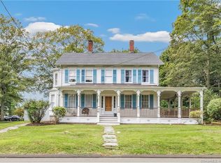 5385 Main St, Trumbull, CT 06611