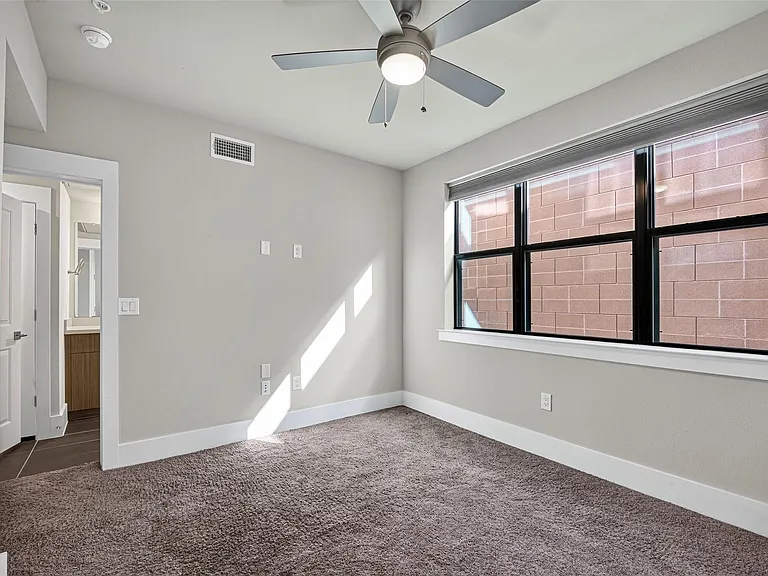 2401 Crawford St #B209 — Photo 30
