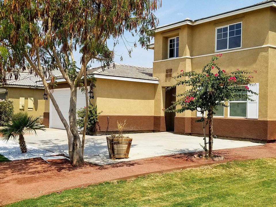 2nd image of 85926 Avenida Raylynn