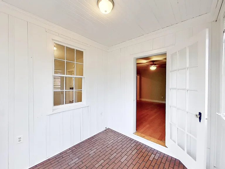 1506 Pendleton Rd — Photo 3