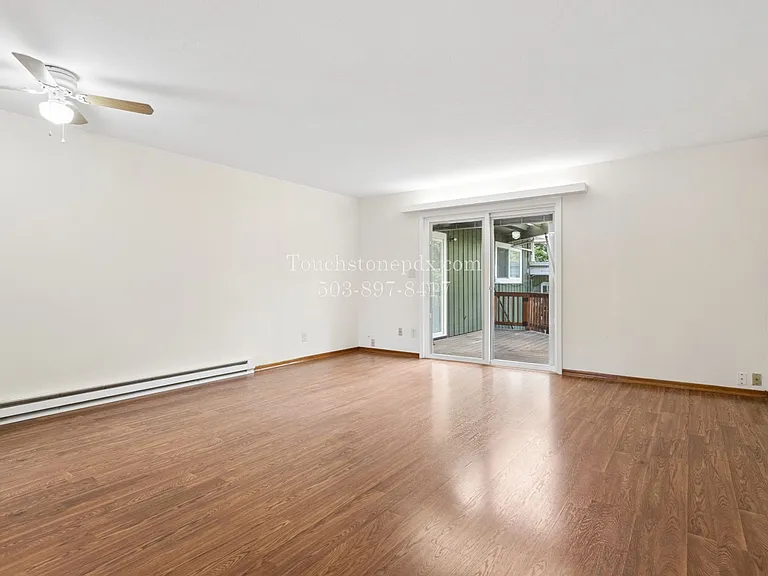 18016 NE Davis St — Photo 14