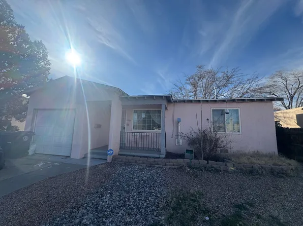 1039 Princeton Dr NE, Albuquerque, NM 87106