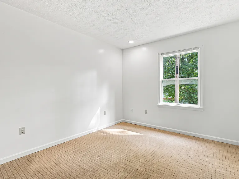 820 Locust St #3 — Photo 17