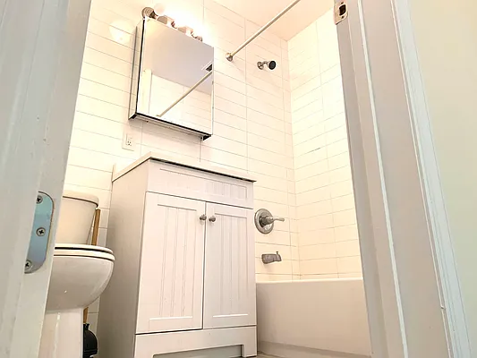 Rented by Corcoran | media 23