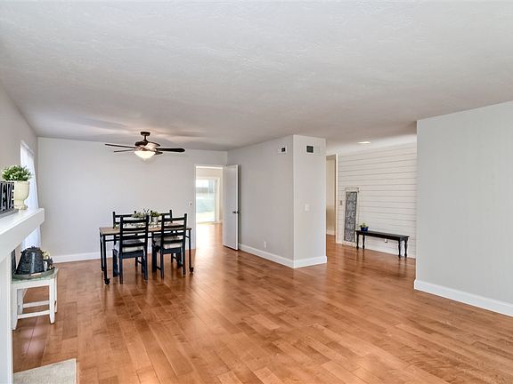 5th image of 109 Beechtree Dr