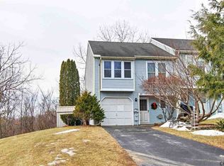 21 Carriage Rd, Clifton Park, NY 12065