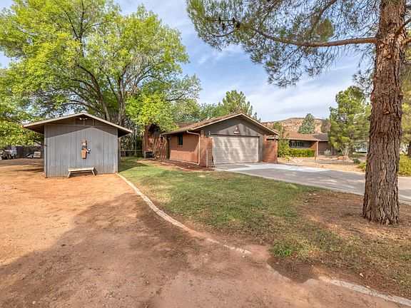 4th image of 3356 S Chaparral Dr
